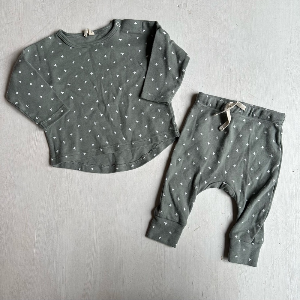 Quincy Mae Stars Long Sleeve Set